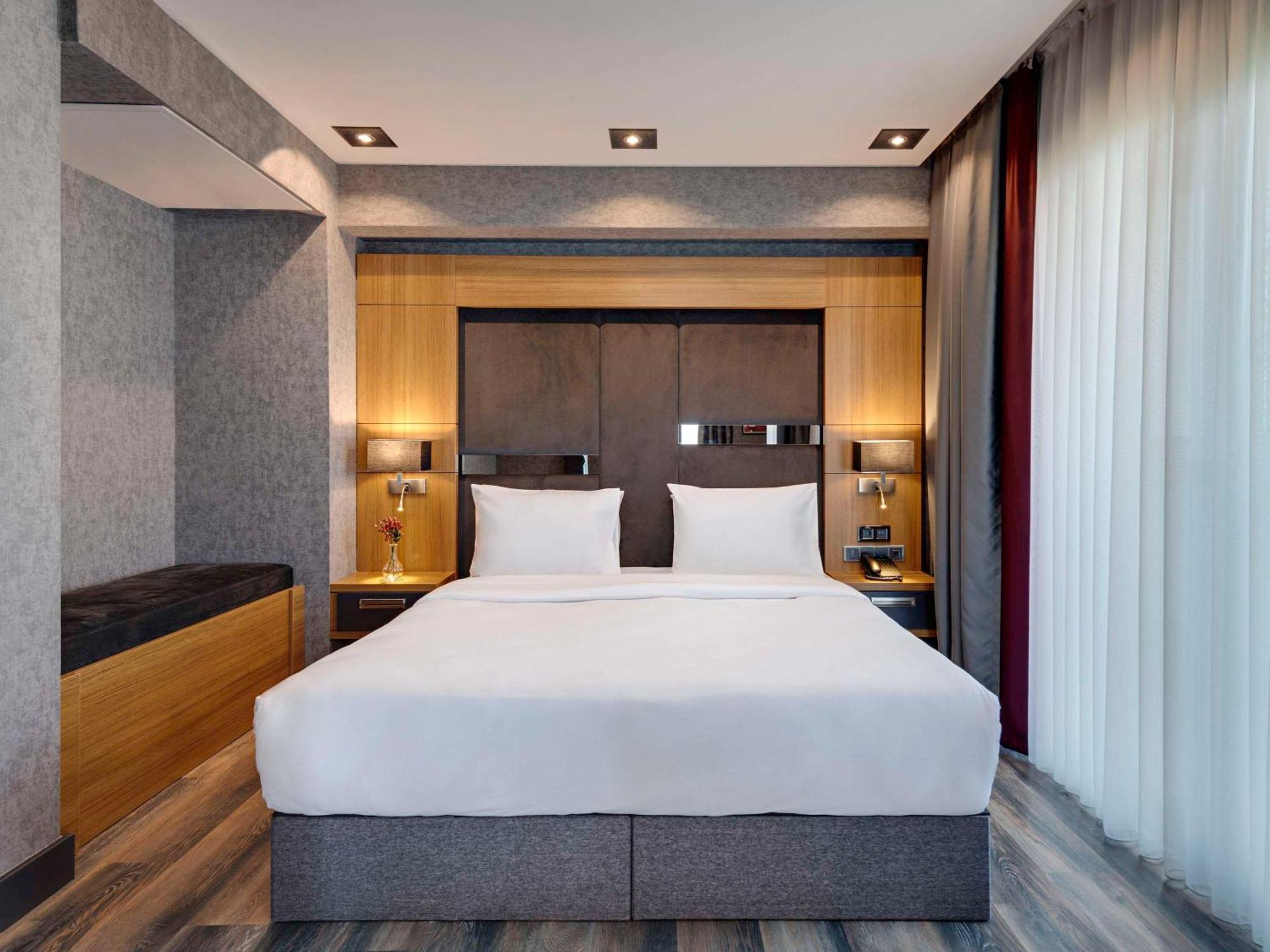 Moevenpick Hotel 4*